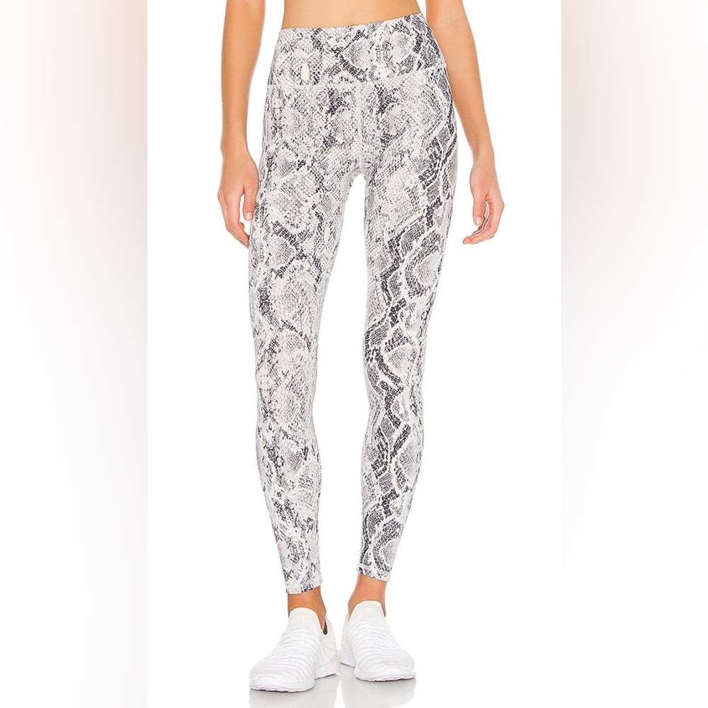 Alo Bone Vapor Snakeskin Leggings XS
